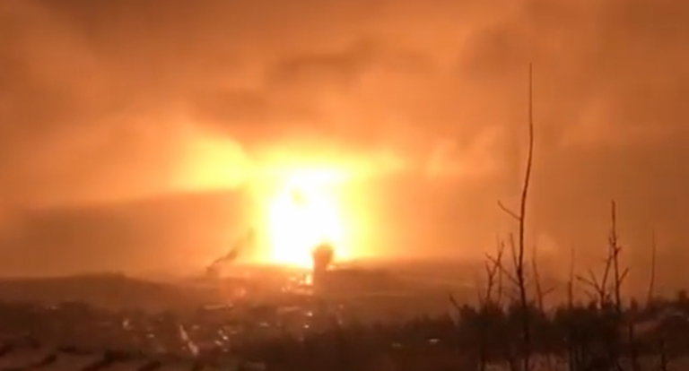 Tërmeti shkatërrues në Turqi, shpërthen tubacioni i gazit natyror në Hatay