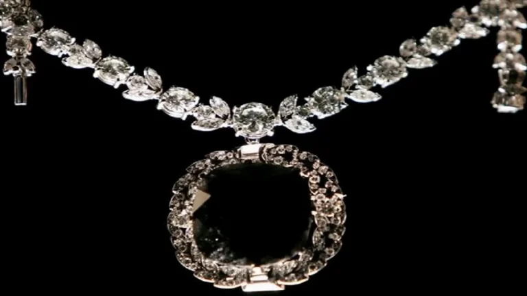 10 bizhuteritë “e mallkuara”, histori e errët pas tyre