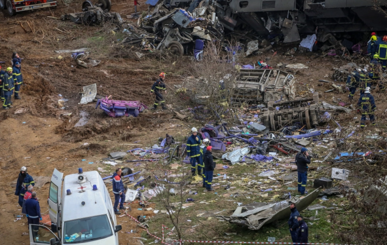 Përplasja e dy trenave në Greqi, si ndodhi aksidenti tragjik me shume të vdekur