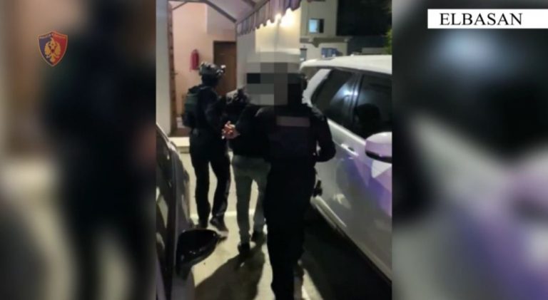 KANOSËN NJË SHTETAS NGA CËRRIKU PËR TENDER, NJËRI NGA TË ARRESTUARITJURIST NË BASHKINË E TIRANËS