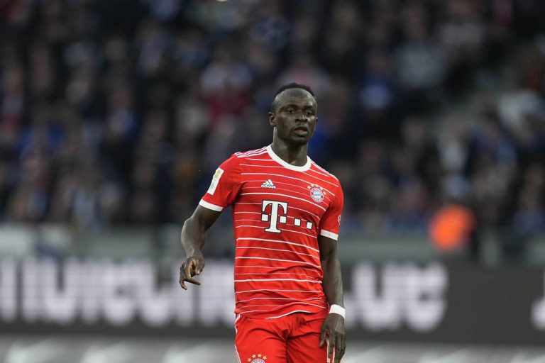 Goditi me grusht shokun e skuadrës, Mane do të gjobitet me 500 mijë euro nga Bayern Munich