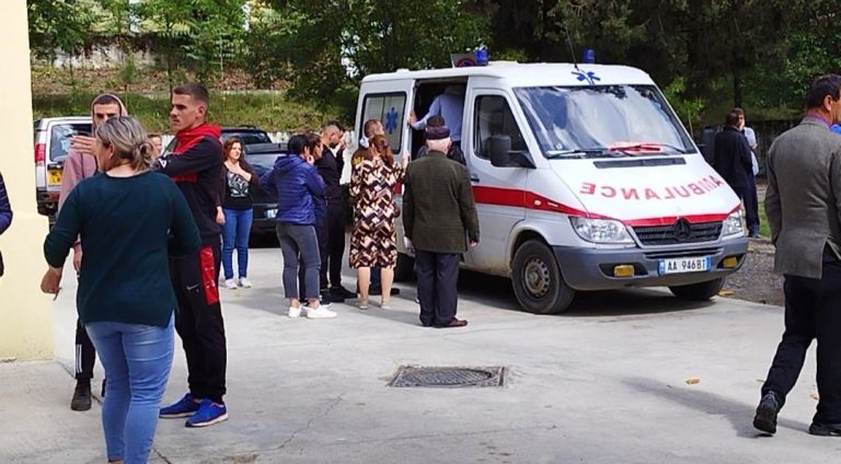 Ngjarja e rëndë në Gramsh, ku mbeti i vrarë adoleshenti/ Reagon Ministria e Arsimit: Thellësisht e tronditur, të forcojmë sigurinë në shkolla