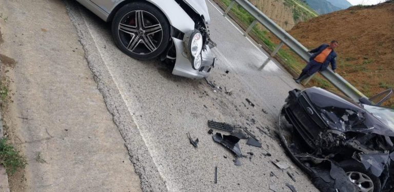 Aksident me 3 te plagosur ne Gramsh