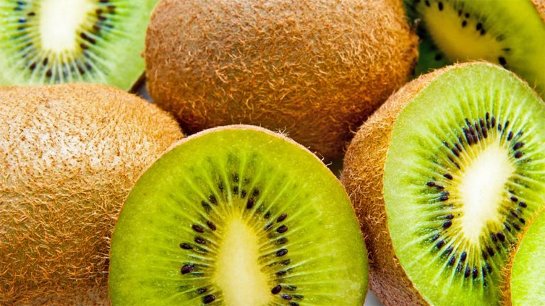 Për një Gjumë Cilësor – Cilat Janë Vitaminat më të Mira që ju Duhen