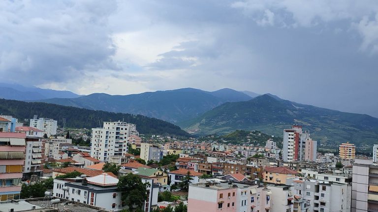 Qershor me shi e rrebeshe, ja si do jetë moti përgjatë javës