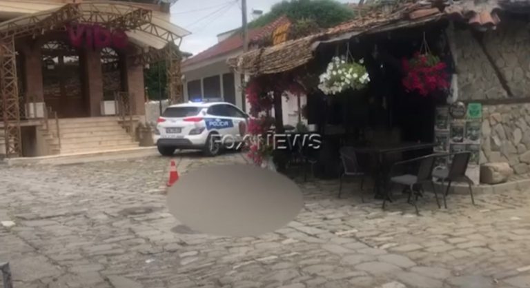 Elbasan/ Rrihen pronarët e lokaleve në lagjen Kala.Njeri në spital