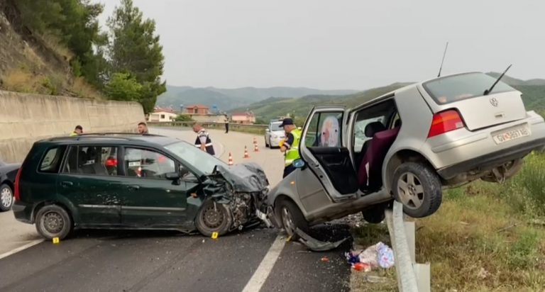 Humb jeten 8-vjeçarja në aksin Elbasan-Peqin (Video)