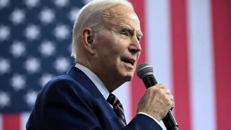 Joe Biden sërish viral! Mbyll fjalimin për kontrollin e armëve: Zoti e ruajtë Mbretëreshën (video)