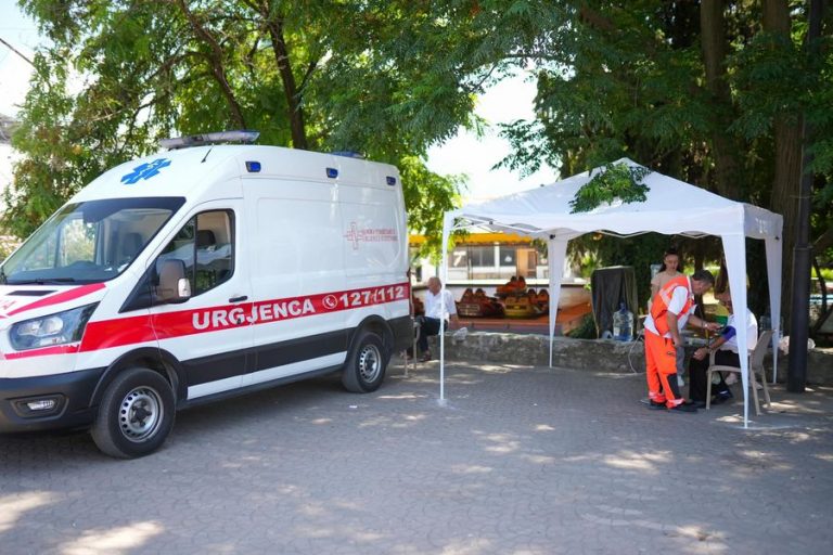 Elbasan\ Asistence mjeksore falas ne qender te qytetit