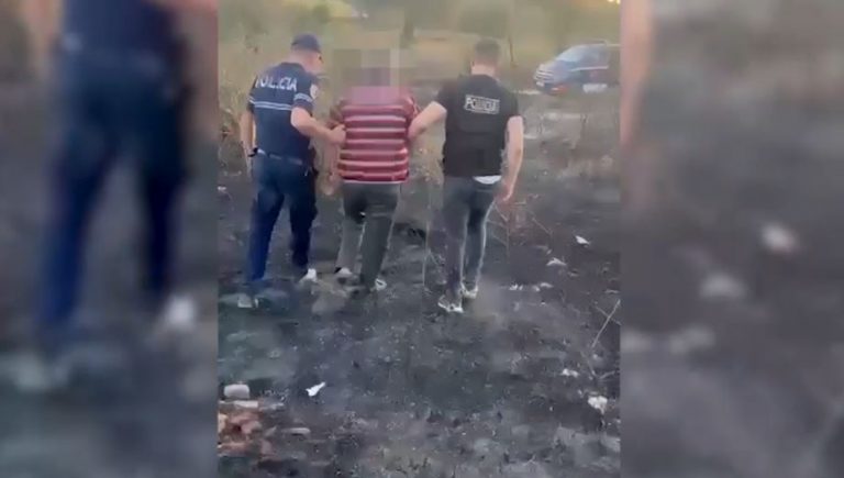 EMRI/ Ndezi zjarr për të djegur mbeturinat, por i doli jashtë kontrollit, arrestohet 60-vjeçari në Rrogozhinë