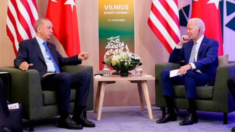 Erdogan takohet me Bidenin: Po fillon një proces i ri i marrëdhënieve mes dyja vendeve