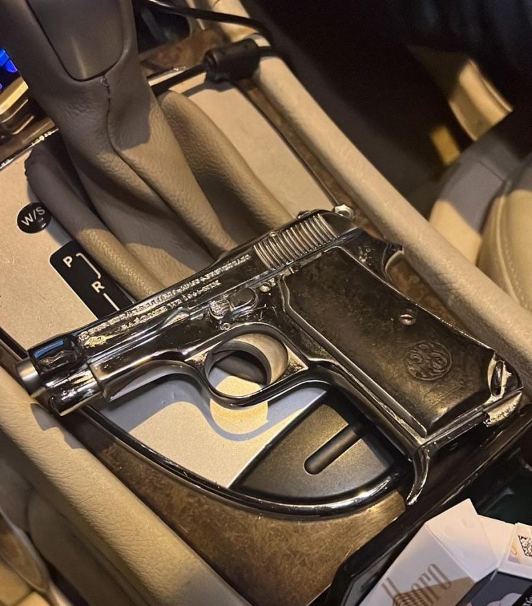 Fier/Burri plagos me armë zjarri gruan