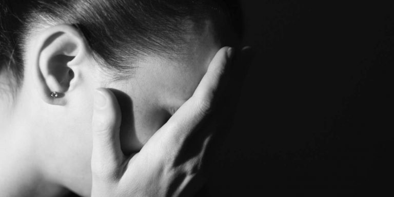 E rëndë! Abuzonte seksualisht me vajzën e tij, arrestohet 57-vjeçari