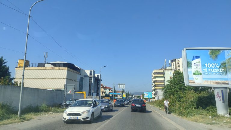 Lajmi i fundit/ Aksident në aksin Elbasan-Peqin