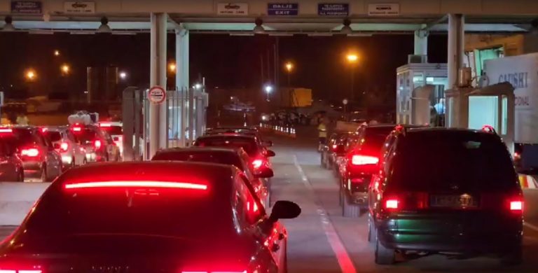 Fluks pasagjerësh në Portin e Durrësit