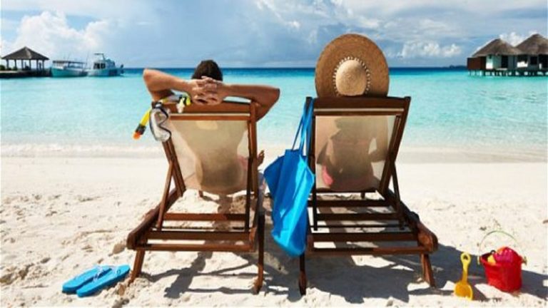 Sondazhi/ Sa përqind e shqiptarëve kanë mundur të përballojnë financiarisht pushimet këtë verë