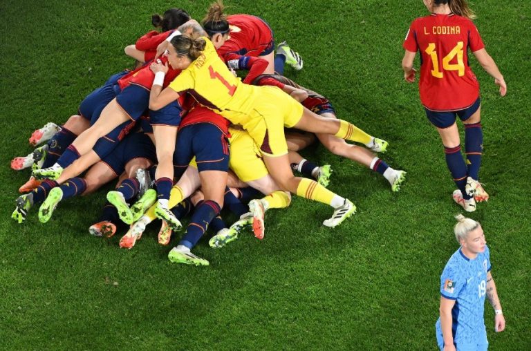 Spanja, kampione bote në futbollin e femrave