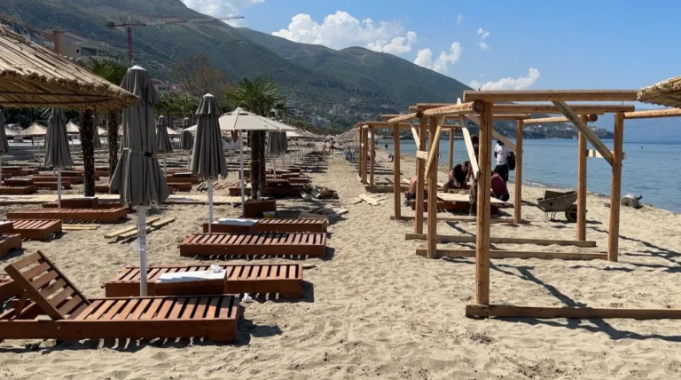 Ndërron jetë pushuesi serb në Vlorë, dyshohet se pësoi arrest kardiak në ujë