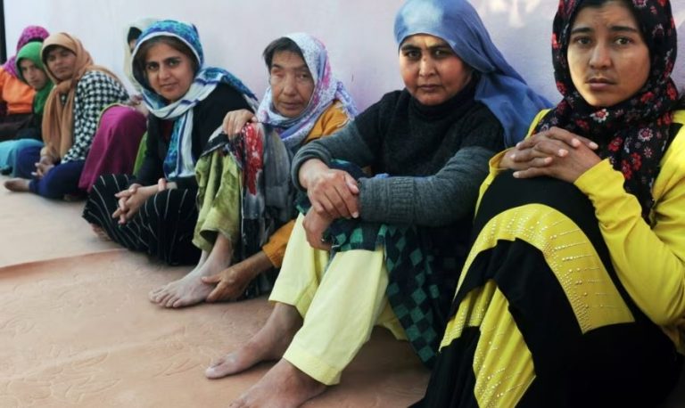 Rritet numri i vetëvrasjeve te gratë nën sundimin taliban