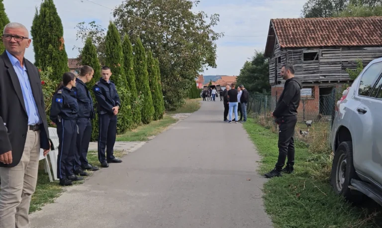 Pamjet nga shtëpia e policit që u vra