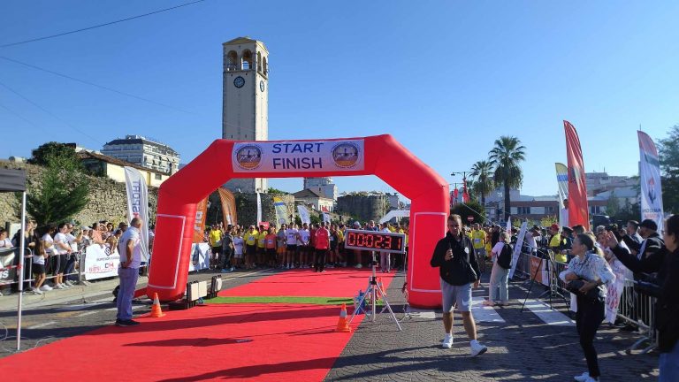 Maratona ndërkombëtare “Skampa Elbasan”/ Për herë të parë marrin pjesë vrapues nga vende të ndryshme të botës