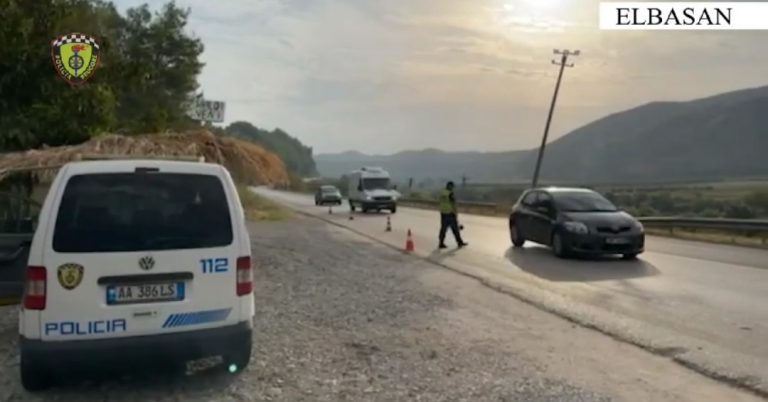 Policia rrugore e Elbasanit shton kontrollet në rrugë! Gjobiten qindra shoferë
