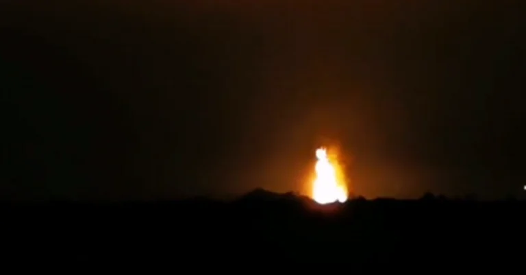 Shpërthim i madh në Oksford pas goditjes së rrufesë