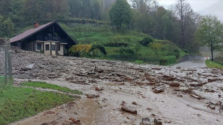 Sllovenia “paralizohet” nga moti i keq, nis evakuimi i banorëve