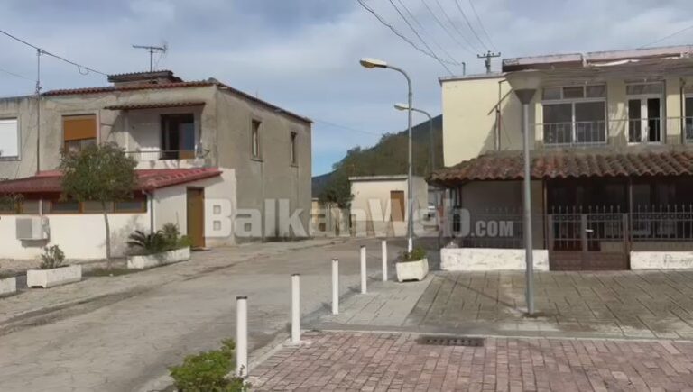 “Rrinte i dehur, paratë që fitonte i harxhonte për raki”, jeta e trishtë e 51-vjeçarit që u gjet i pajetë në Xarrë, banorët: Flinte në bodrumin e xhamisë