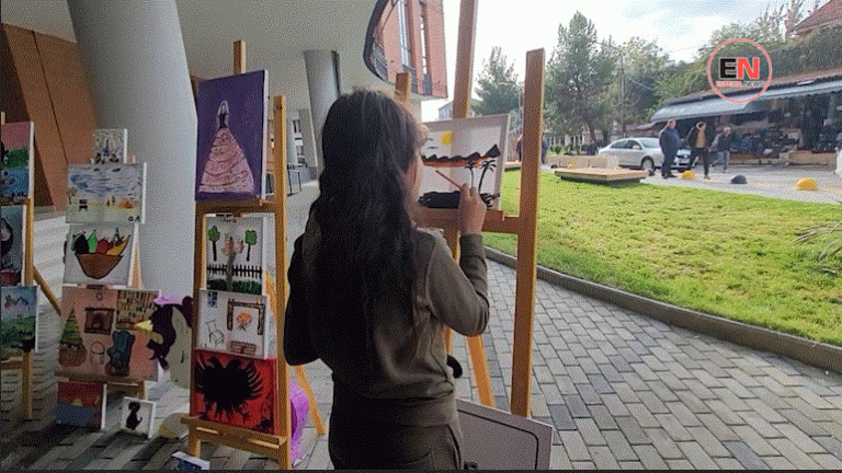 EKSPOZITA E FËMIJËVE ME AFTËSI NDRYSHE NË ELBASAN