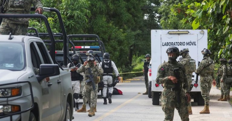 Përleshje e dhunshme me armë zjarri në Meksikë, 11 të vdekur
