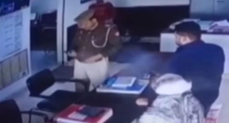 E rëndë/ Gruaja shkon të rinovojë pasaportën, qëllohet në kokë me armë nga oficeri i policisë