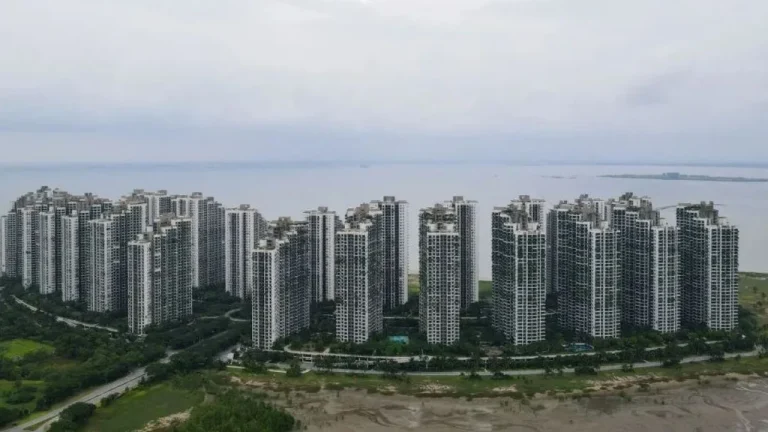 Foto/ Brenda “qytetit fantazmë” të ndërtuar nga Kina në Malajzi