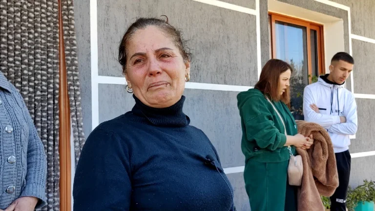 Nusja i vrau veten duke pirë fotoksinë, vjehrra në lot: Ka pasur ngarkesë në shkollë, se kanë lënë rehat