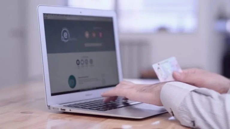 Ndërpriten për tri ditë shërbimet në e-Albania, AKSH njofton për punime në sistemin elektronik