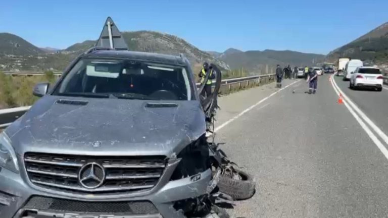 Aksident me pesë të plagosur pranë Milotit, dy prej tyre fëmijë! Nisen me urgjencë drejt Traumës