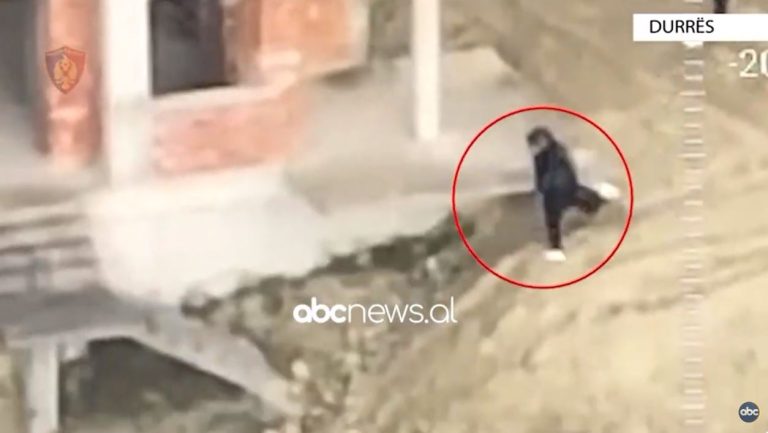 Furnizonte me armë dhe municion grupet kriminale, goditet banda në Durrës