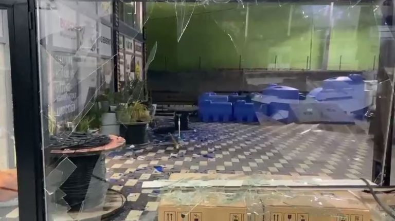 Shpërthimi që la pas dy të vdekur në Lushnjë, dëme të shumta edhe te bizneset dhe banesat. Flet banori: Tronditja ishte e fuqishme