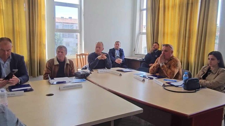 “ MBIFATURIMET E UJIT” PSD PEQIN KËRKON SHPJEGIME (VIDEO)