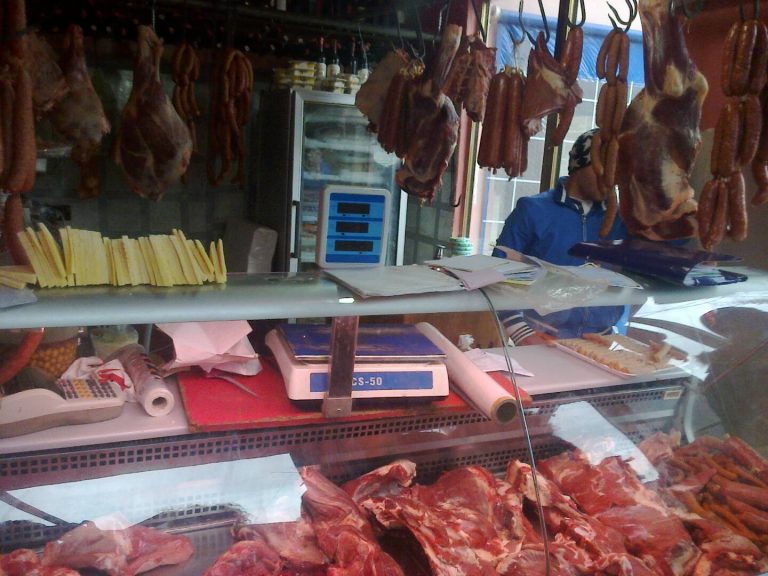 Pezullohen kontrollet e AKU/ Urdhri pas ankesave për praktika abuzive. Të gjithë inspektorët në vetting