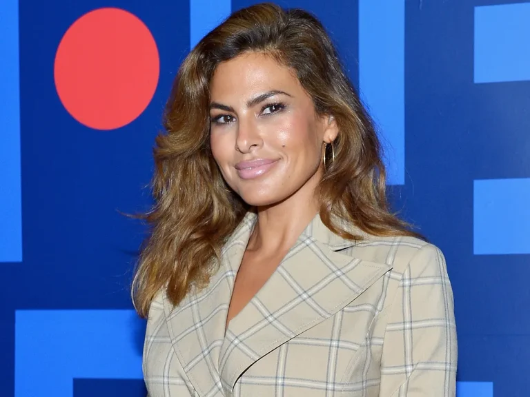 “Ajo e shkatërroi fytyrën e saj të bukur!”/ Pamja e re e Eva Mendes shokon fansat!