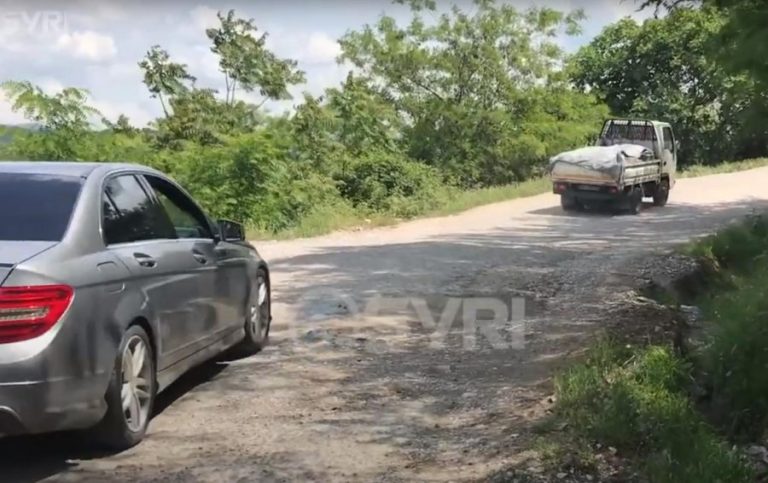 Degradon aksi Elbasan-Gjinar, shoferët: Dëmtimet nuk rikonstruktohen