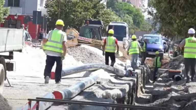 13.8 milion euro për ujin e Elbasanit, zbatohet projekti që parashikon furnizim nga 18 deri në 24 orë në ditë. Do përfitojnë 50 mijë banorë