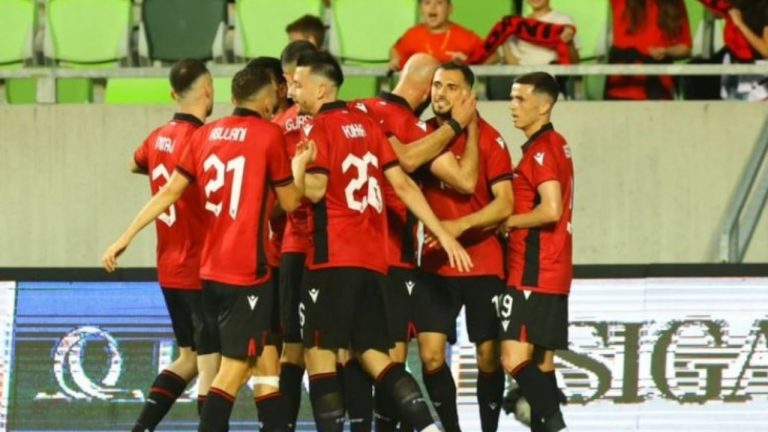 Formacionet zyrtare Shqipëri-Azerbajxhan/ Mesfusha dhe sulmi titullar i Europianit, ka ndryshime në portë dhe mbrojtje