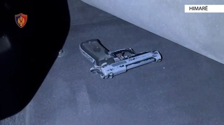 U nxori armën qytetarëve gjatë sherrit në Tiranë, pezullohet nga detyra efektivi i policisë (EMRI)
