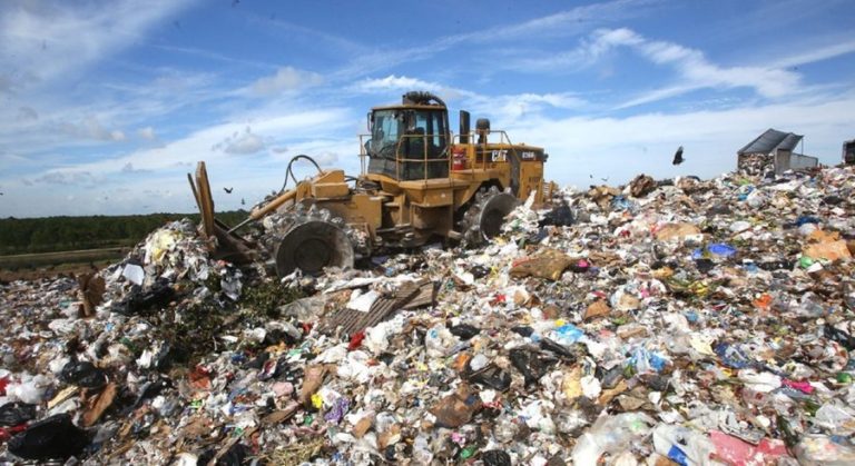 VETTING! Inceneratori i Elbasanit – “Vrima e zezë” që vazhdon të thithë fonde dhe të rrisë malin me mbetje. Korrupsion, tendera abuzivë dhe miliona euro që “avullojnë”