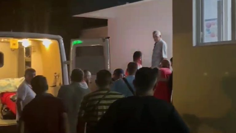 Aksident i rëndë në Gramsh gjatë mbrëmjes, katër të plagosur! Dy prej tyre dërgohen te Truma në gjendje të rëndë