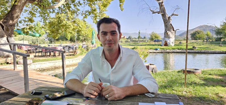 Murataj “çjerr” maskat e lidershipit të Elbasanit!