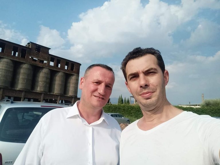 ZJARRI NË ELBASAN/ MURATAJ FALENDERON DREJTORIN E PËRGJITHSHËM TË ZJARRFIKËSES QË IU PËRGJIGJ MENJËHERË THIRRJES