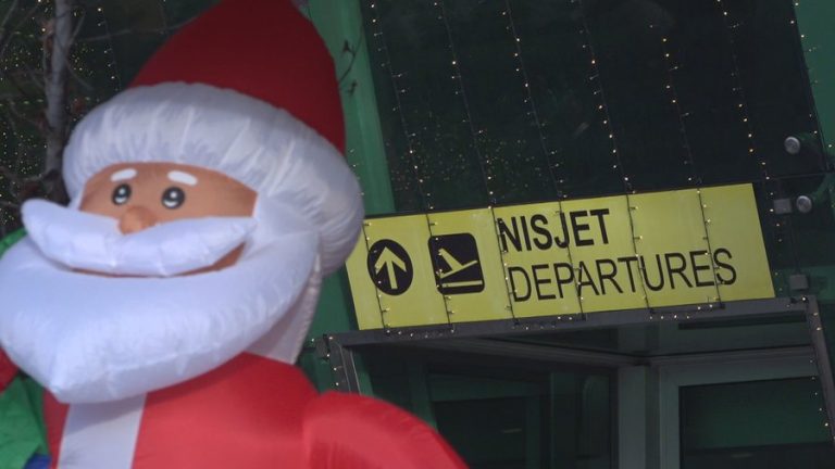 Festime larg tryezës së familjes, rriten ndjeshëm edhe prenotimet jashtë vendit